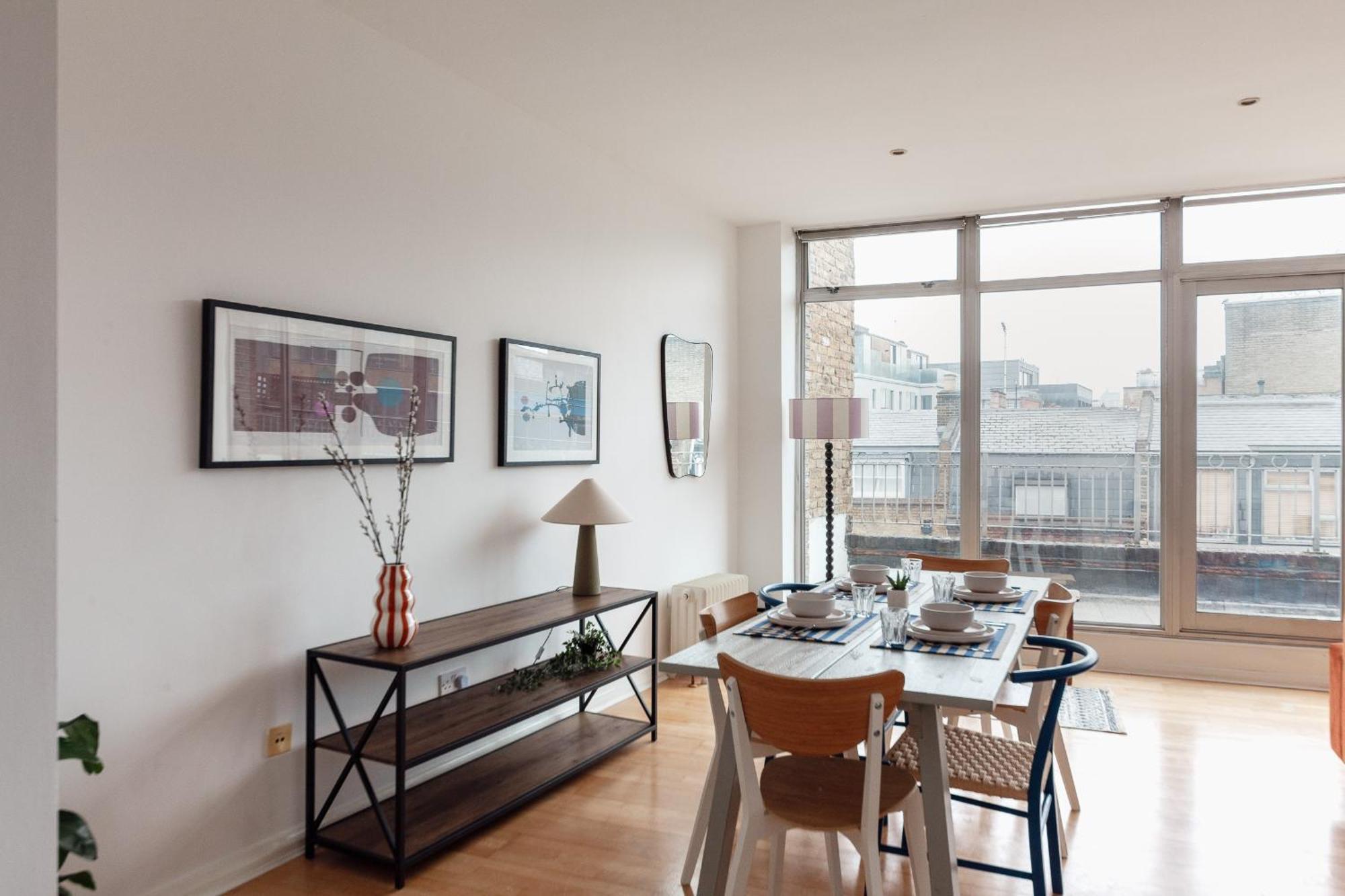 Unique Near Old Street Station Apartment